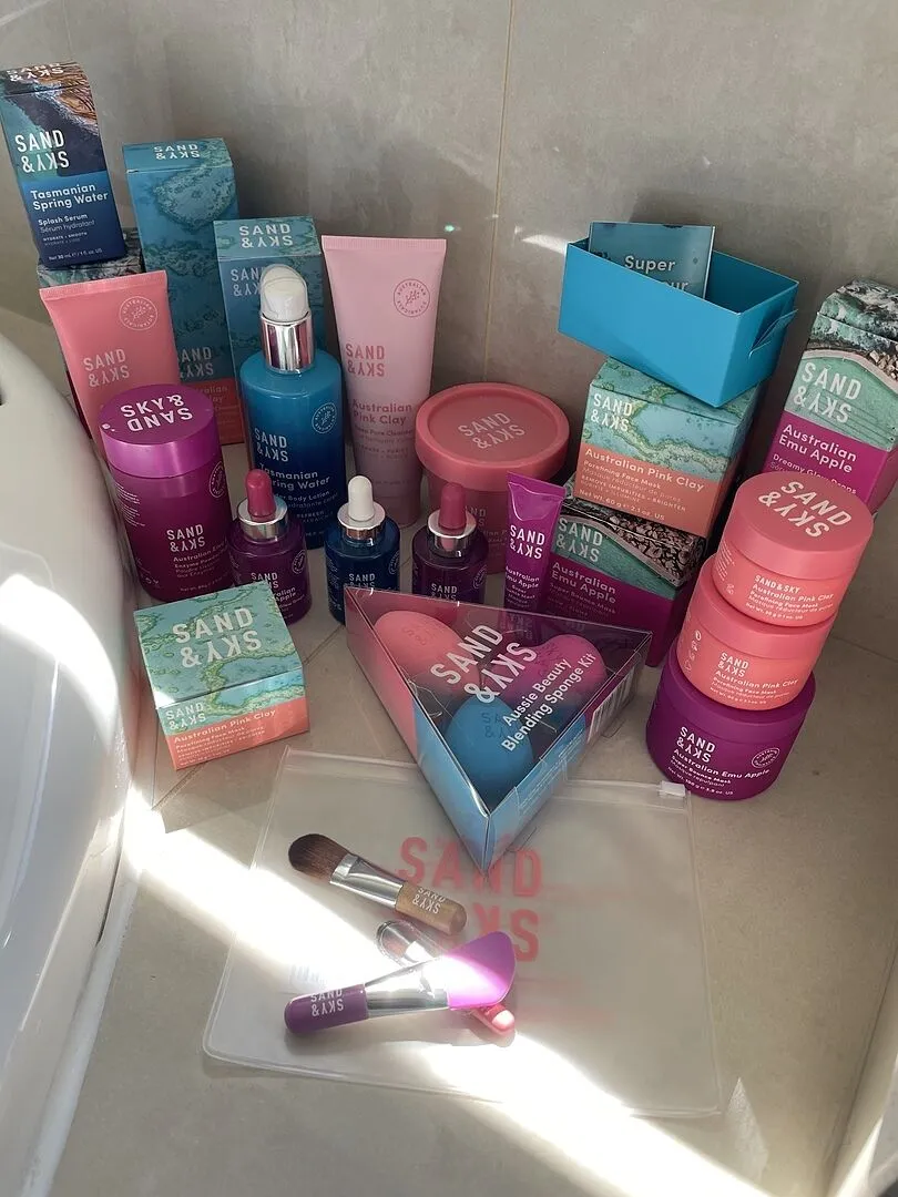 Sand & Sky Australian Glow Berries Dreamy Glow Drops siero illuminante