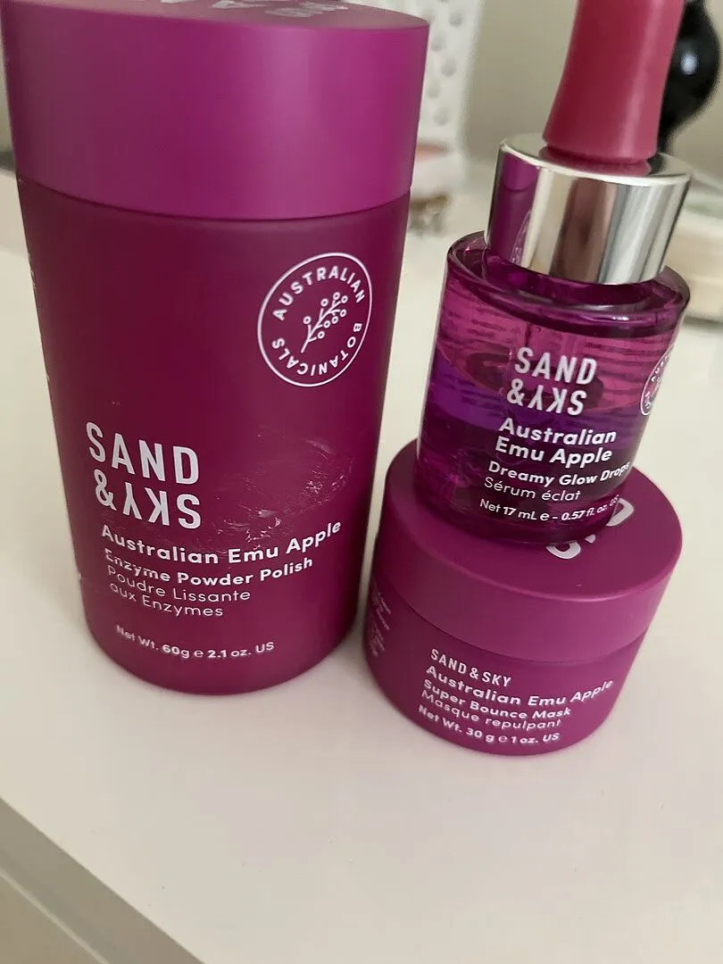 Sand & Sky Australian Glow Berries Enzyme Powder Polish esfoliante polvere